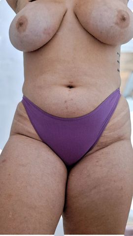 Olá meus amores ! Tudo bom espero que sim sou uma branquinha tatuada estilo mulherão meu atendimento é sem pressa sou bem tranquila  . Agende seu horário comigo. 